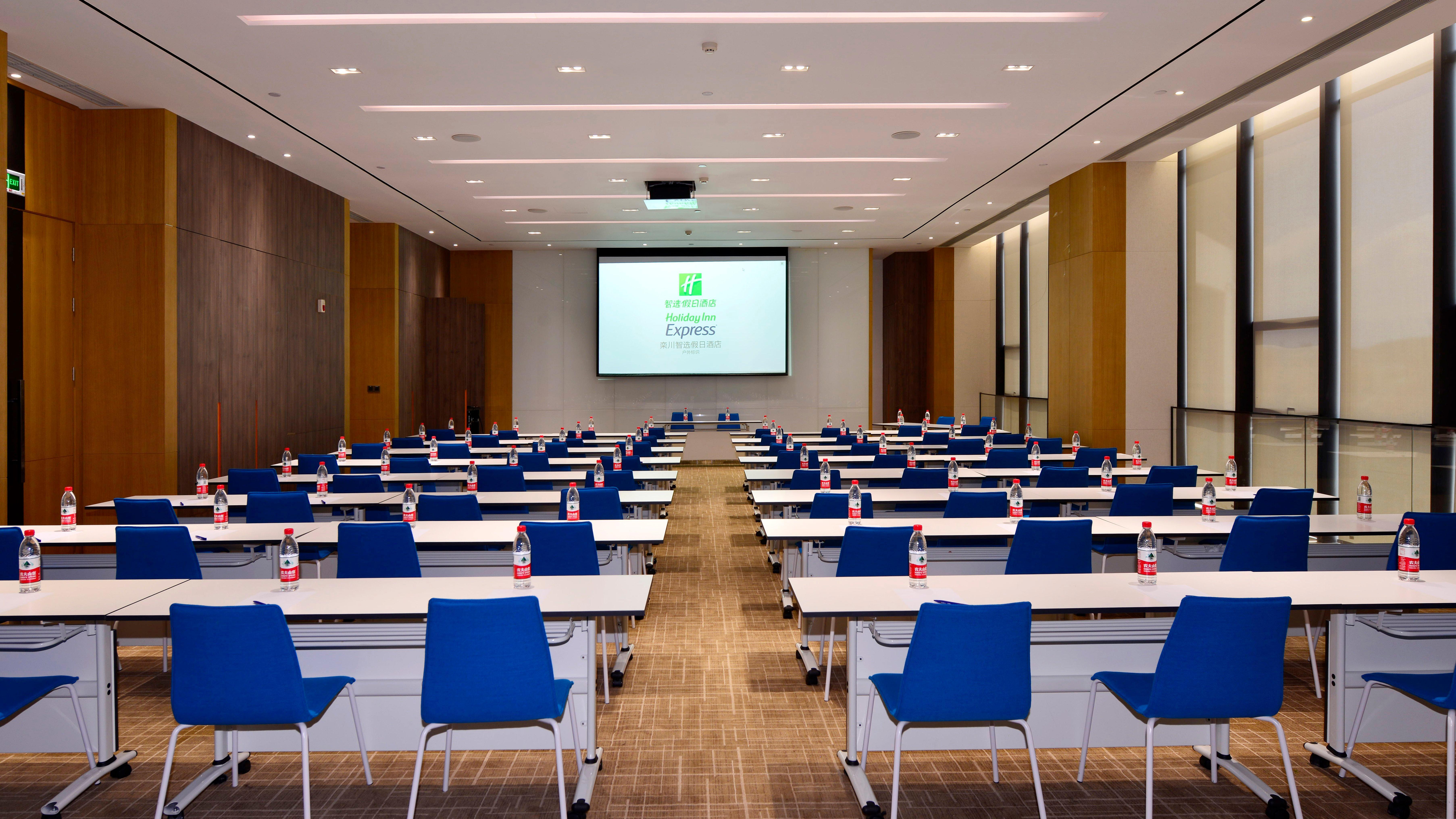 Holiday Inn Express Luanchuan By Ihg Exteriör bild