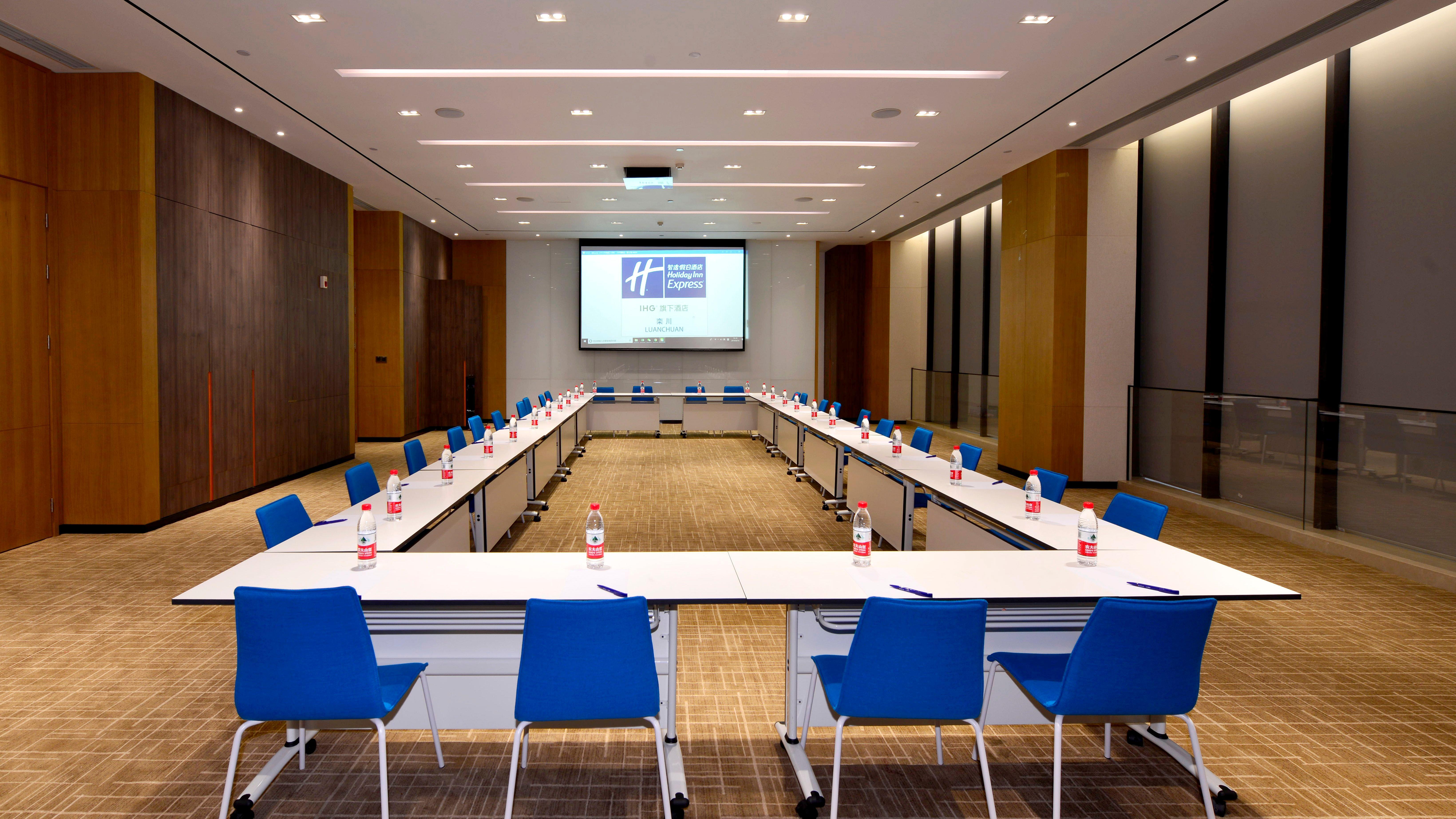 Holiday Inn Express Luanchuan By Ihg Exteriör bild
