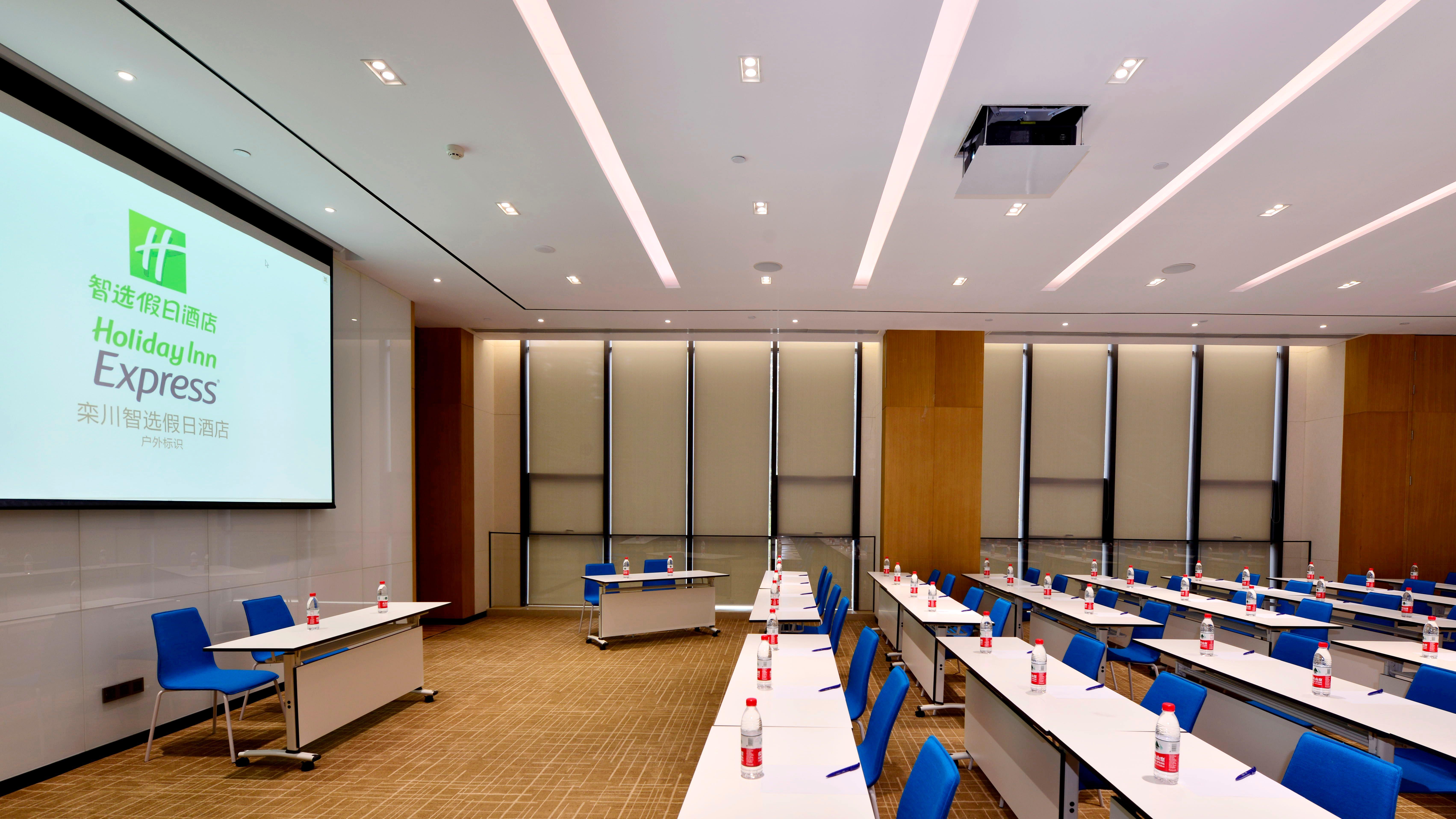 Holiday Inn Express Luanchuan By Ihg Exteriör bild