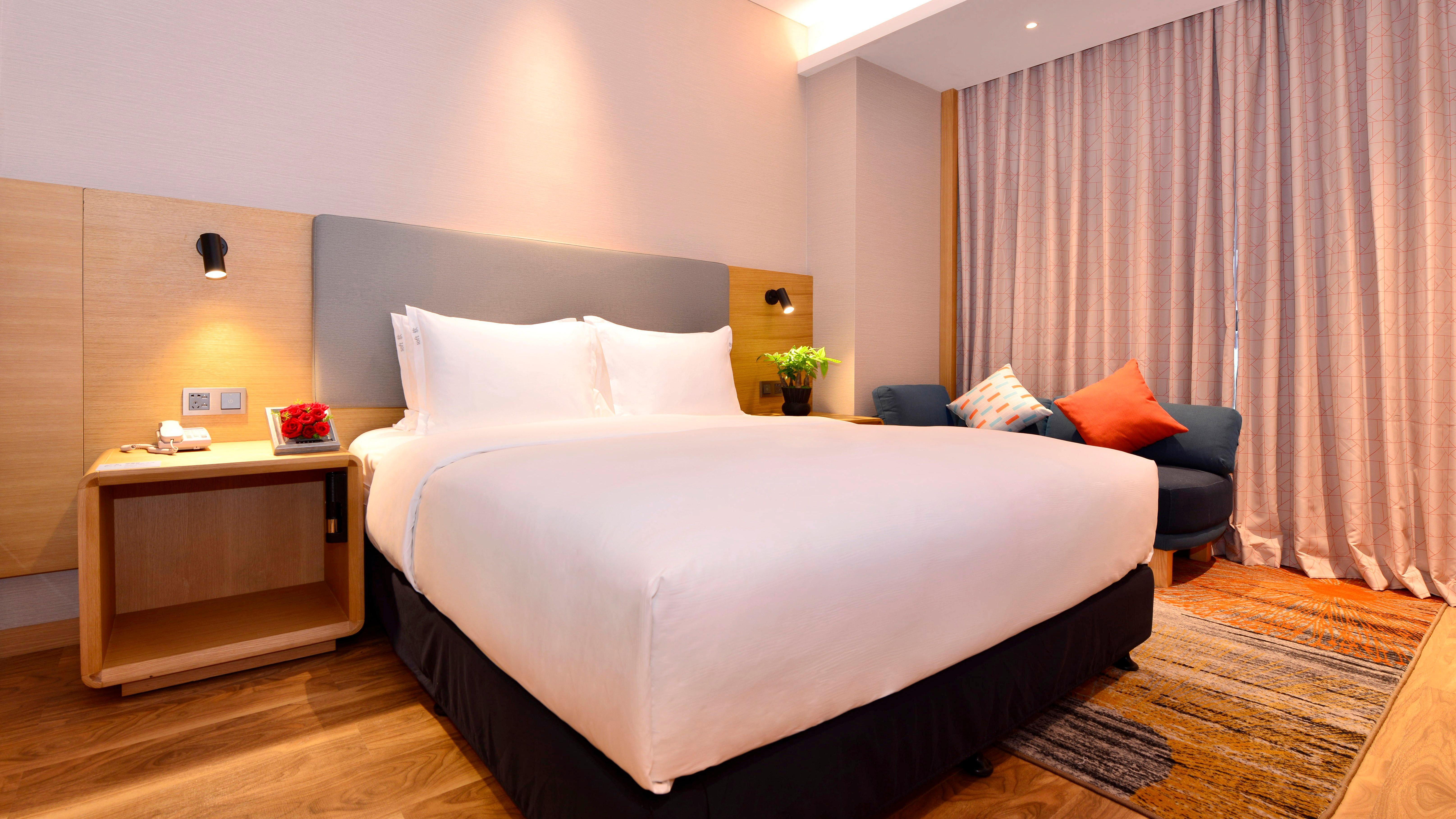 Holiday Inn Express Luanchuan By Ihg Exteriör bild